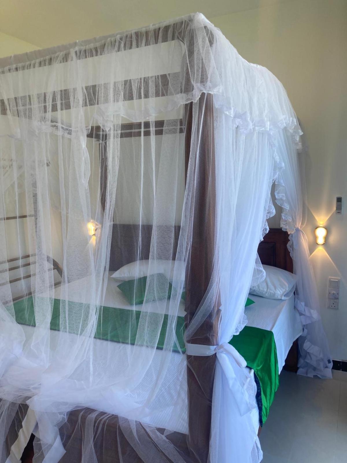 Masith Guest House Unawatuna Bagian luar foto