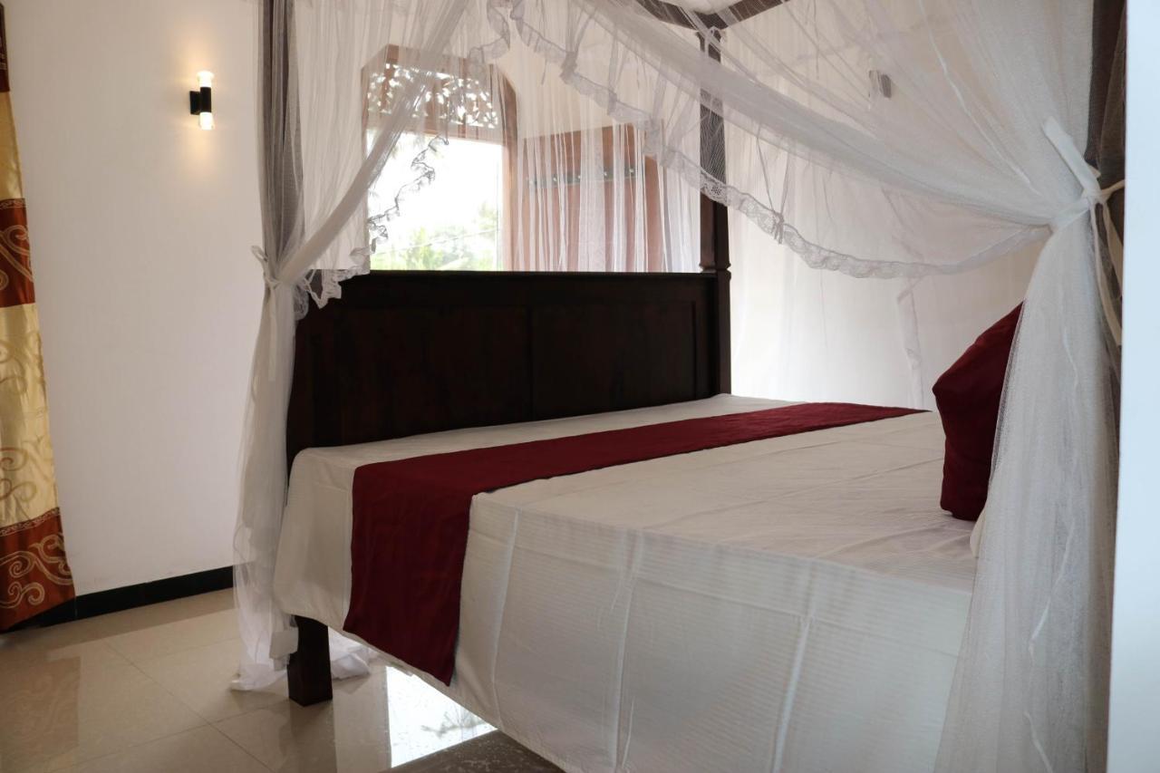 Masith Guest House Unawatuna Bagian luar foto